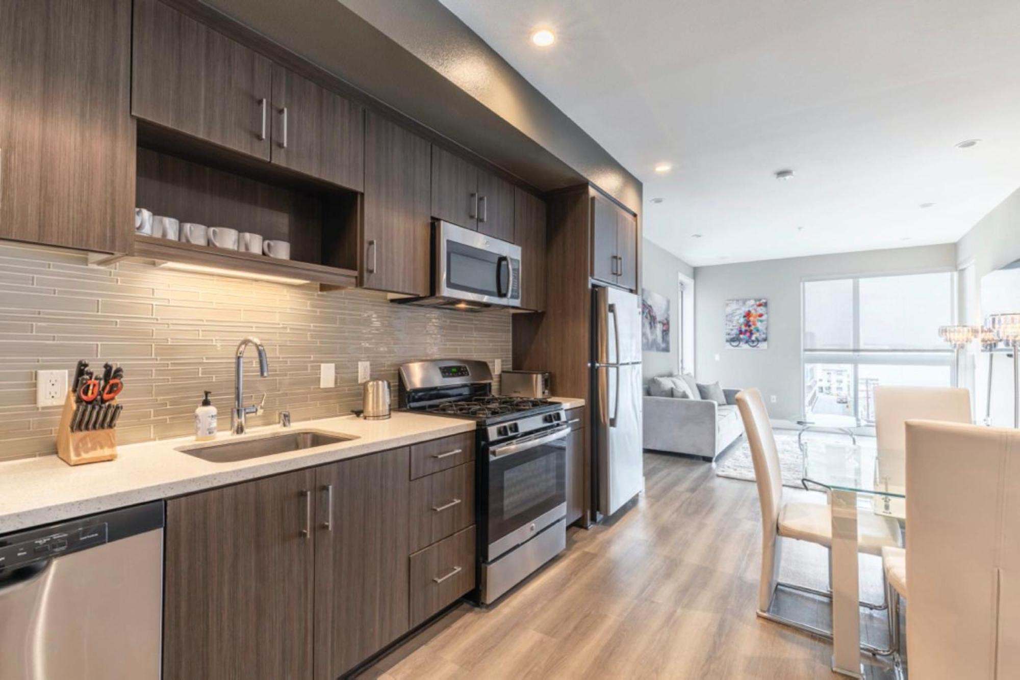 2 Bedroom Modern Luxury La Na *